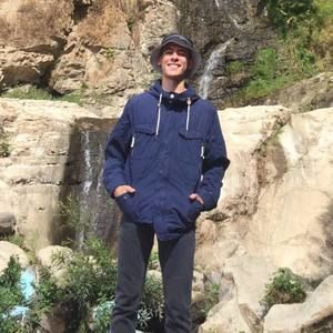 Meet your Posher, Emanuel